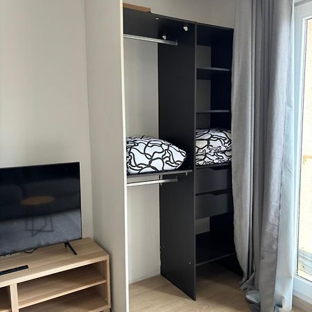 L'Escale, Studio Proche Gare Melun Avec Parking Prive Dammarie-lè-Lys المظهر الخارجي الصورة